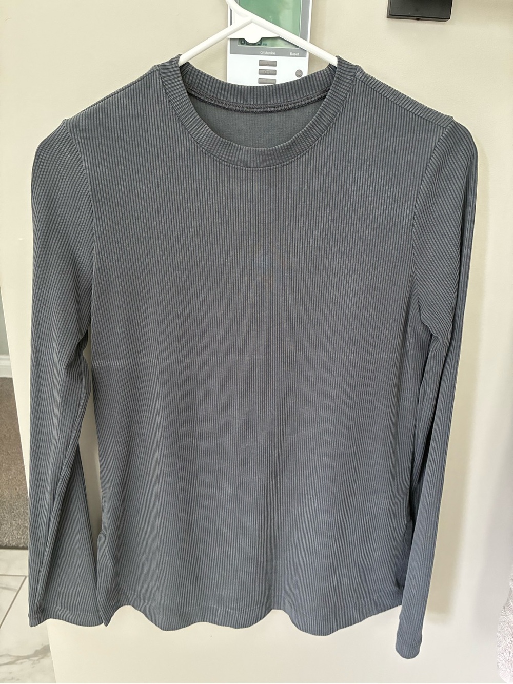 Lululemon athletica Women's Gray Ribbed Crewneck Long Sleeve